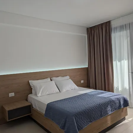 Serendipity Lungomare アパート