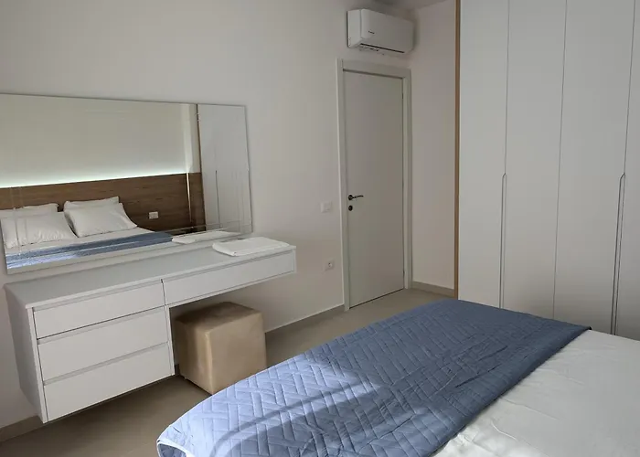 Serendipity Lungomare Apartment *